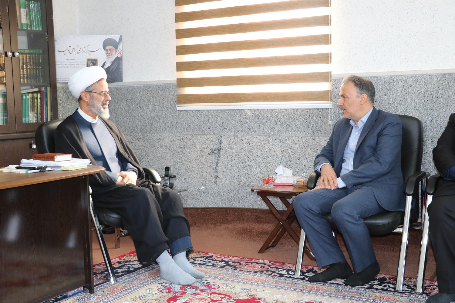 دیدار مدیرکل میراث‌فرهنگی خراسان شمالی با نماینده ولی‌فقیه در استان
